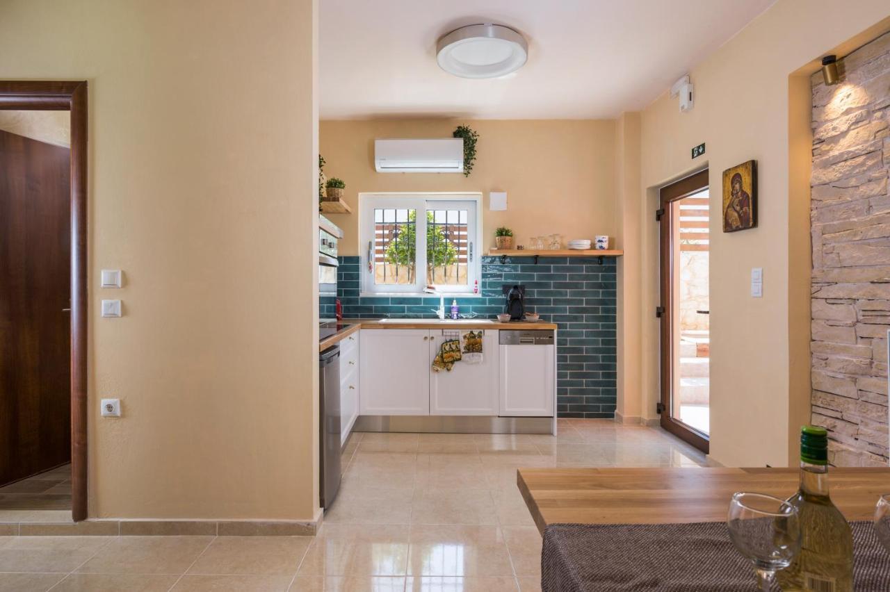Anna Boutique Apartment Kato Daratso Esterno foto